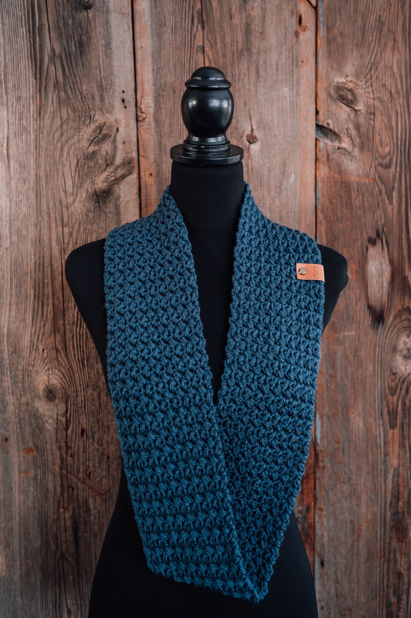 blue-infinity-scarf