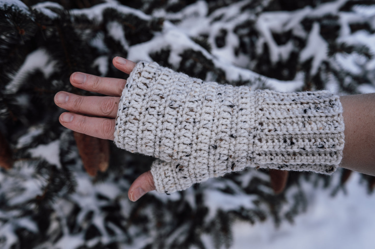 crocheted-winter-fingerless-gloves