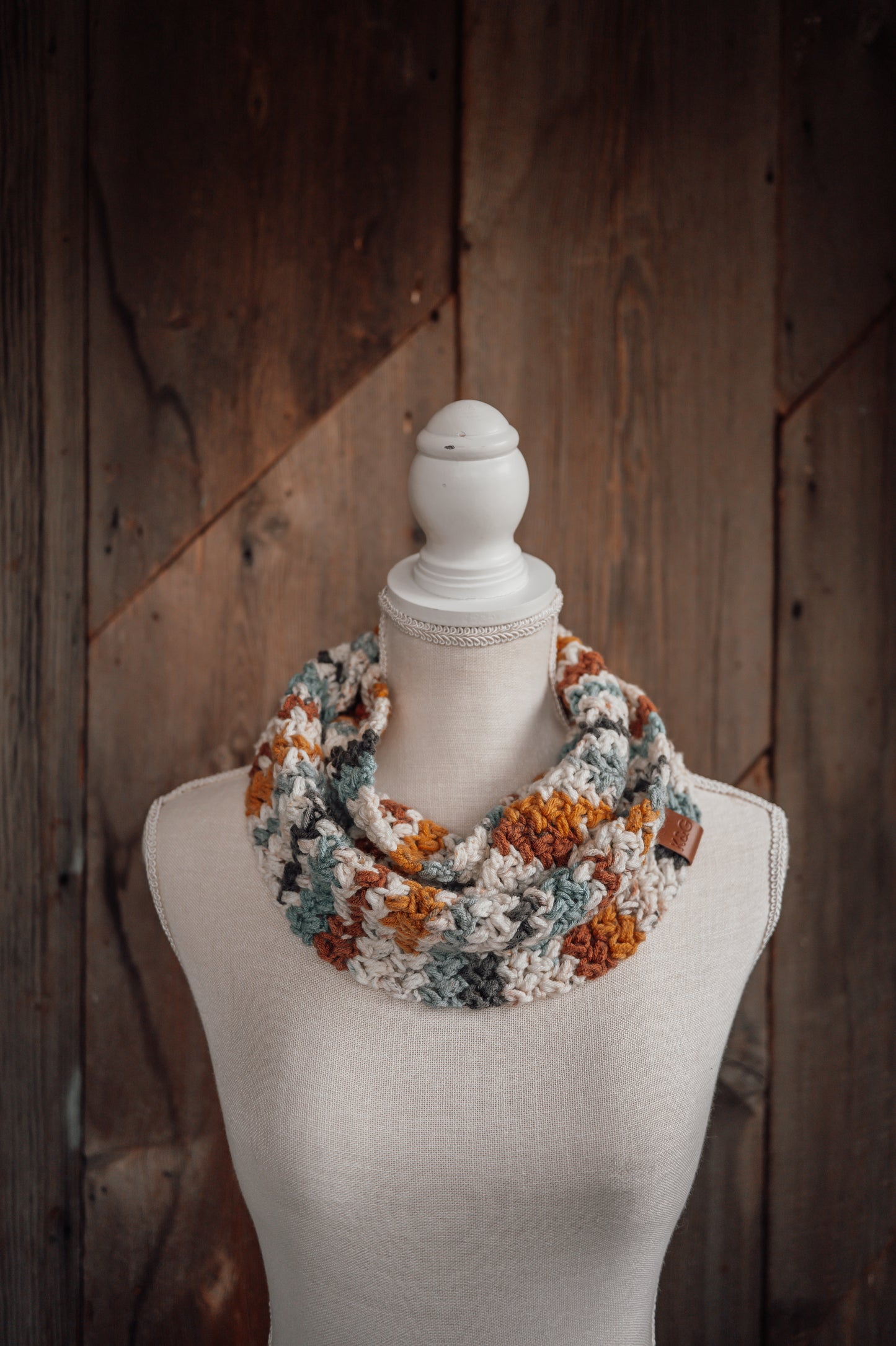 fall-stripes-infinity-cowl