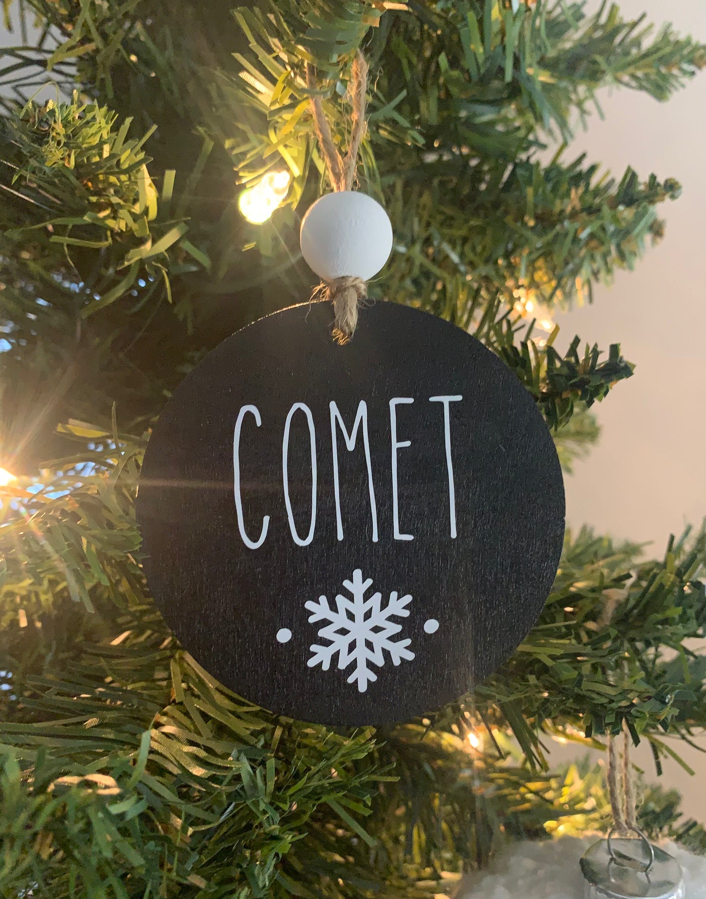 comet-wood-christmas-ornament