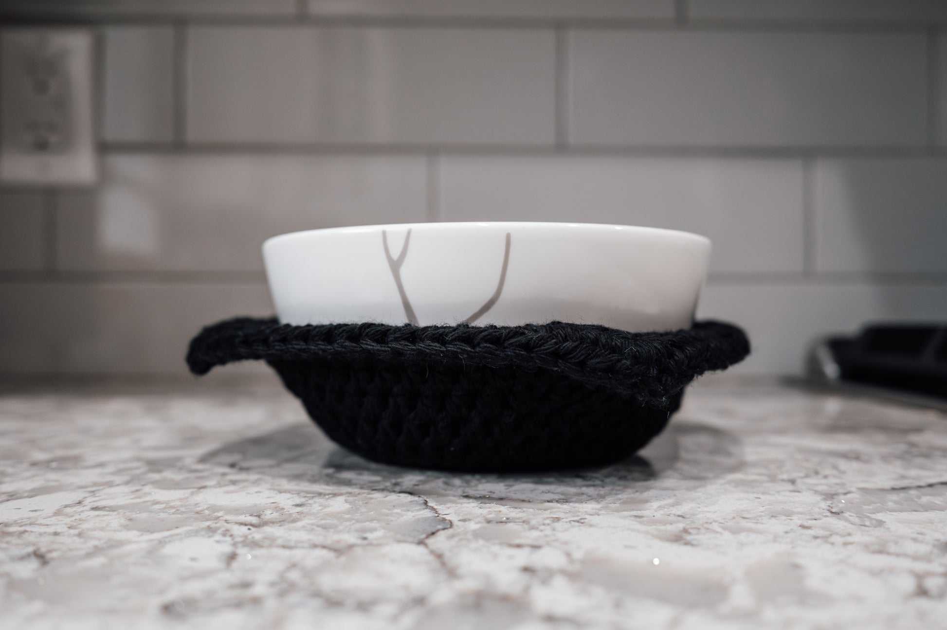 black-microwavable-bowl-cozy