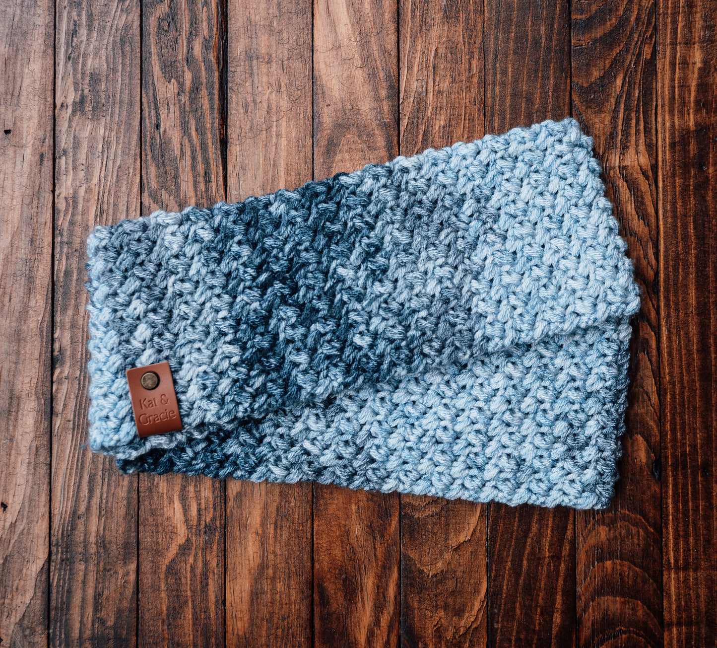 crocheted-blue-infinity cowl