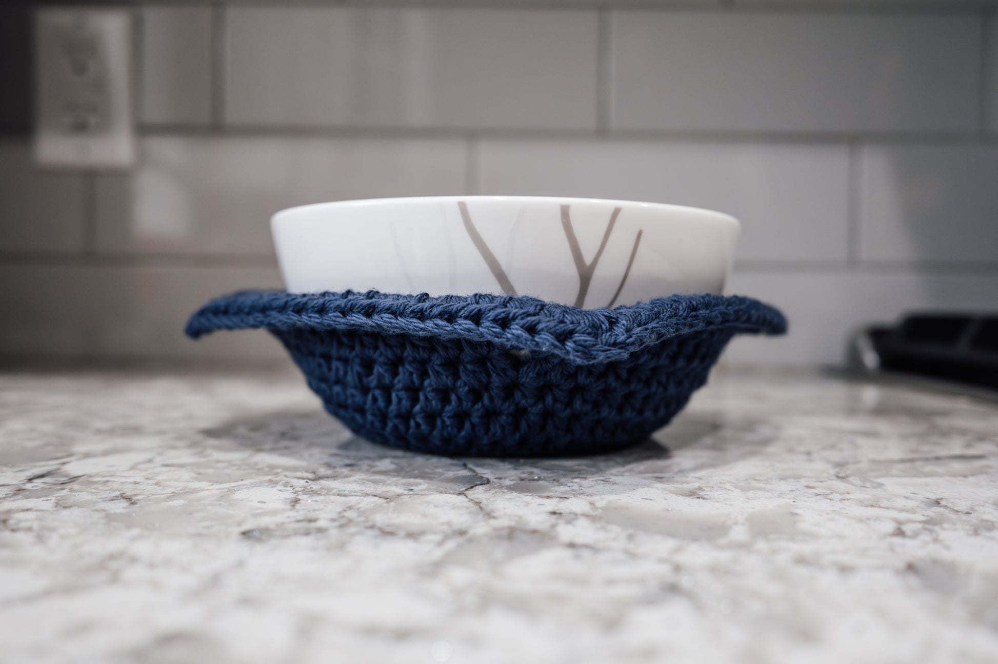 blue-crocheted-bowl-cozy