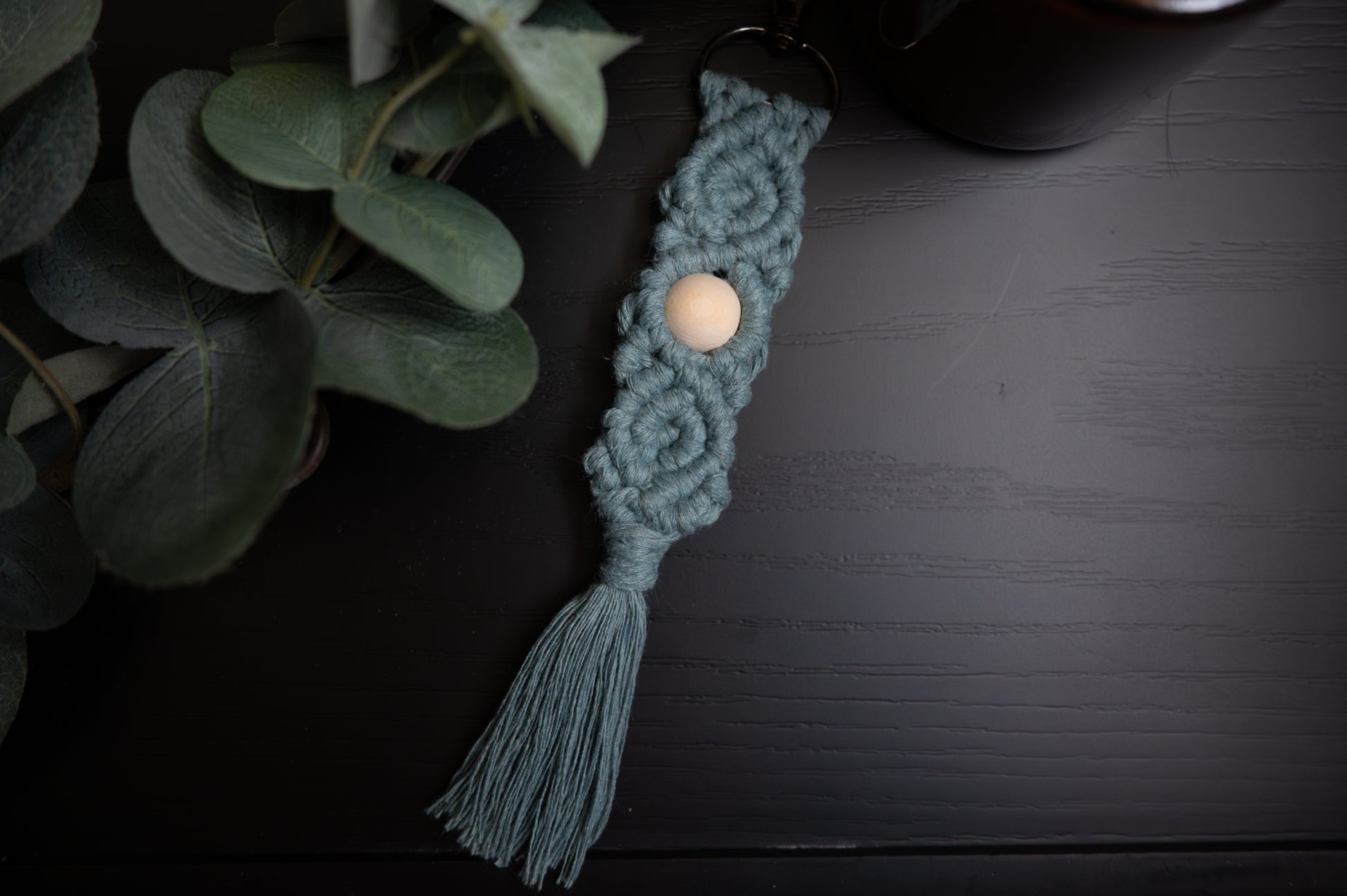 macrame-bead-keychain