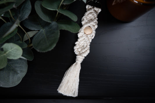 natural-macrame-wood-keychain