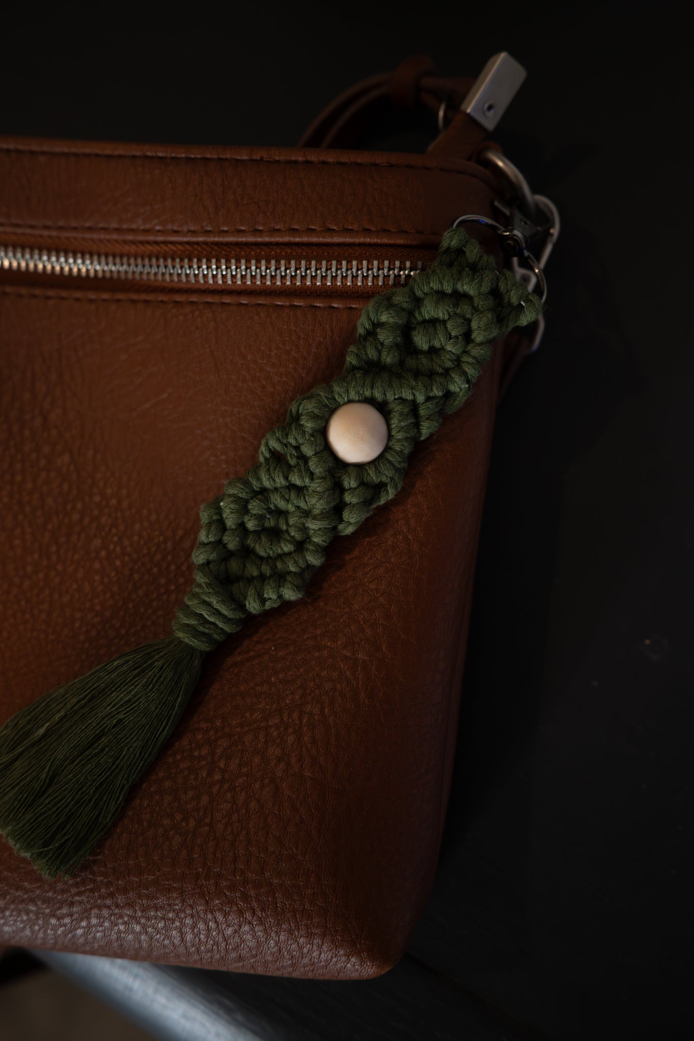 olive-macrame-keychain