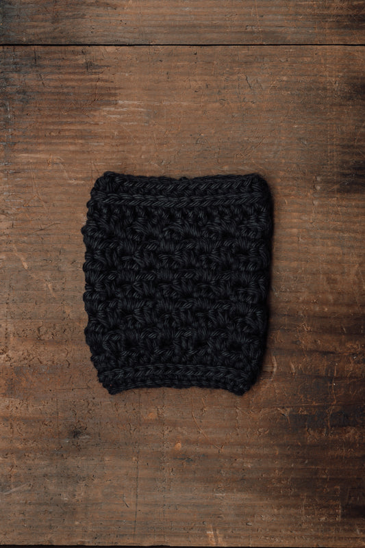 black-crocheted-cup-sleeve