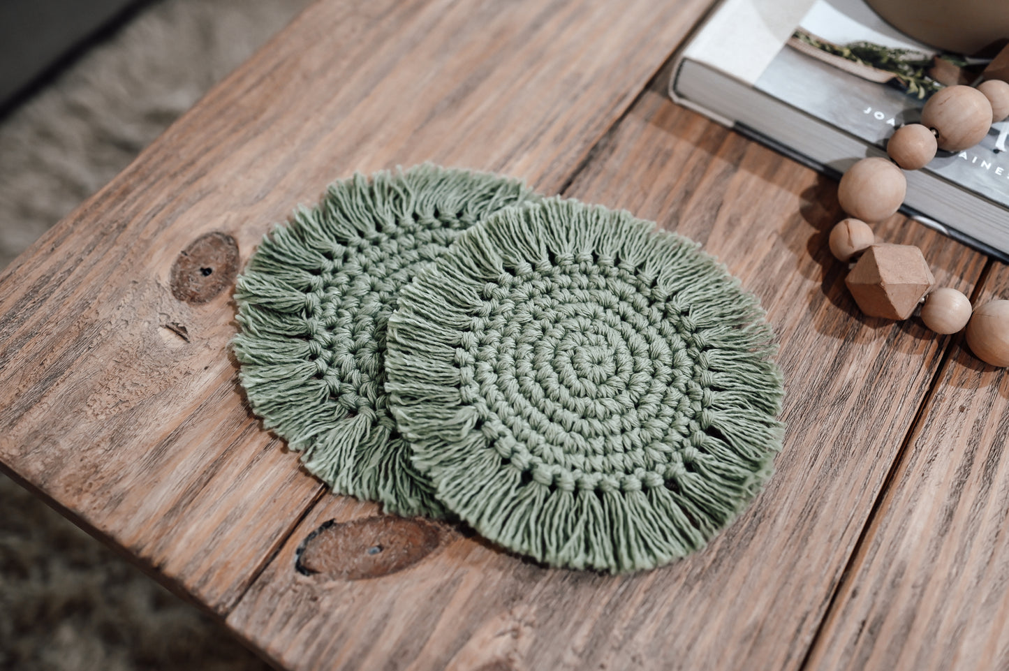 farmhouse-crocheted-mug-rugs