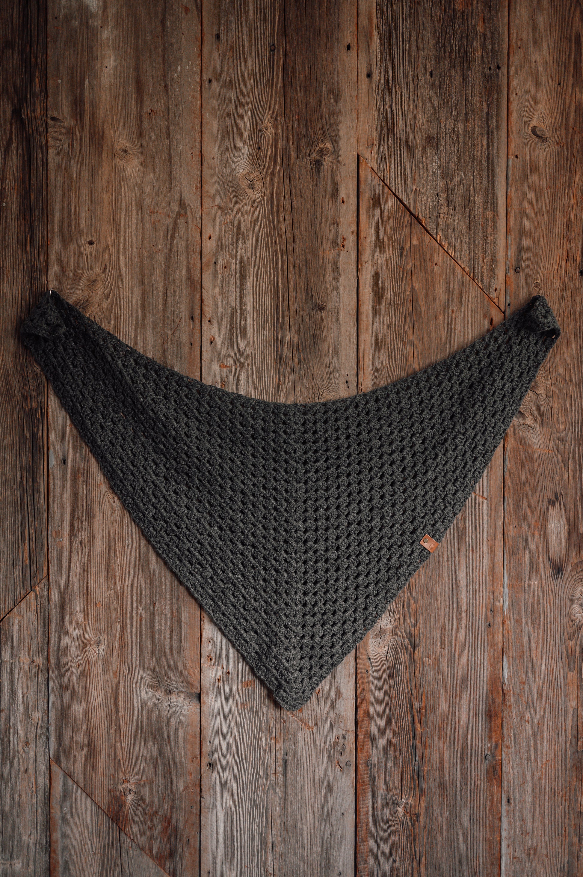 dark-grey-triangle-scarf