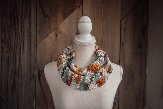 fall-boho-crocheted-cowl