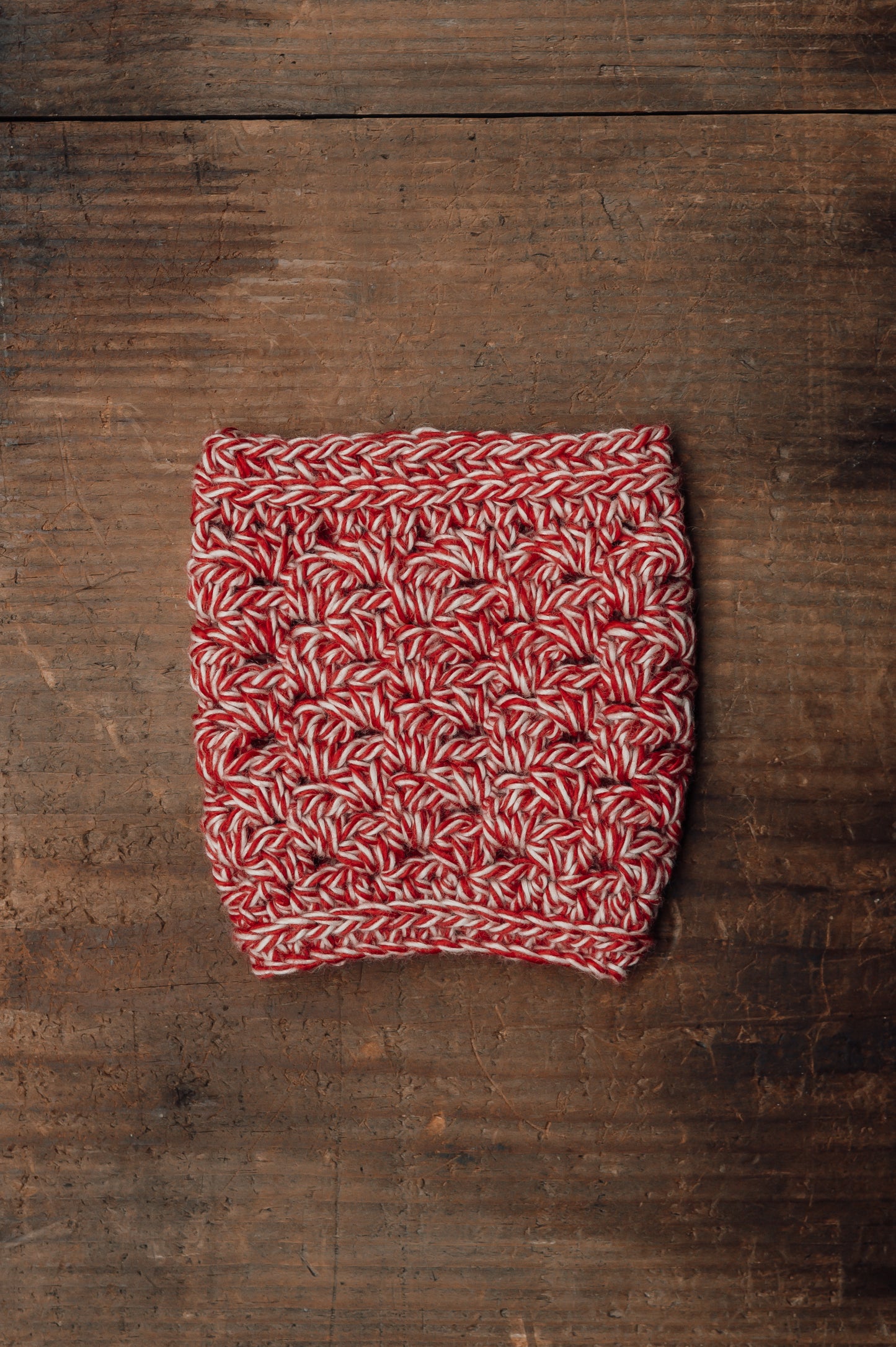 holiday-crocheted-cup-sleeve