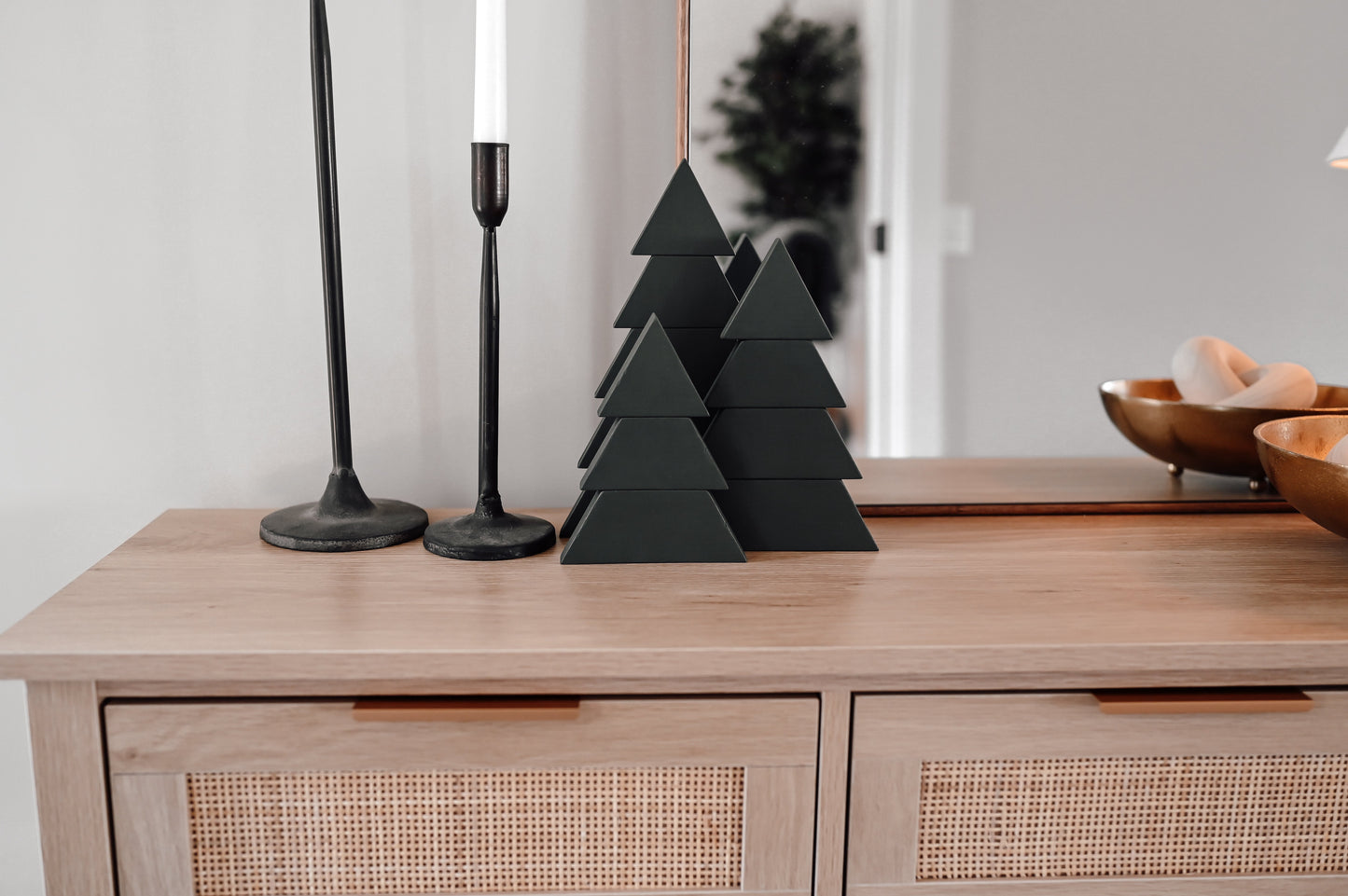 wood-holiday-decor