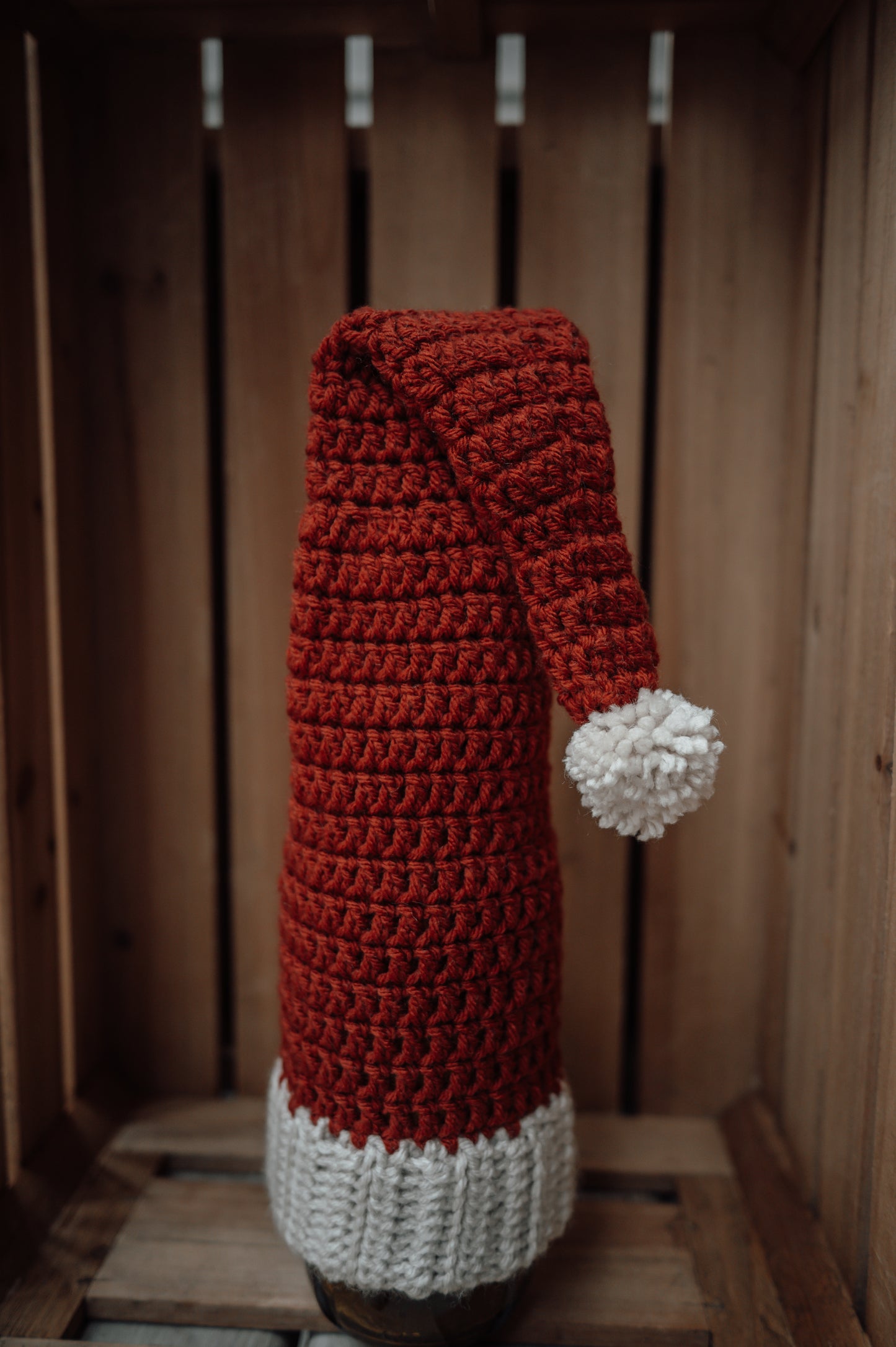 wine-bottle-topper-red