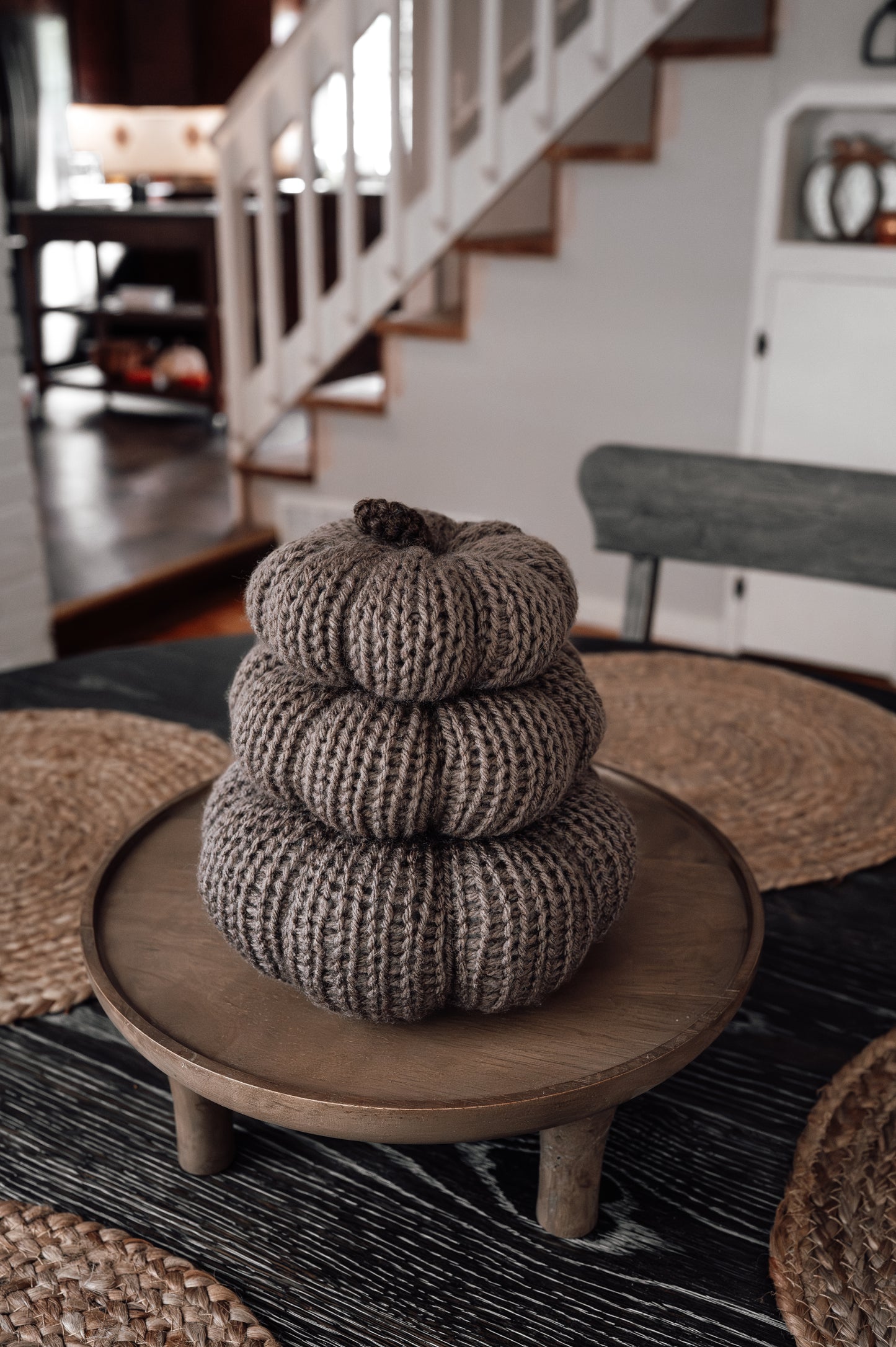 pumpkin-stack-fall-decor