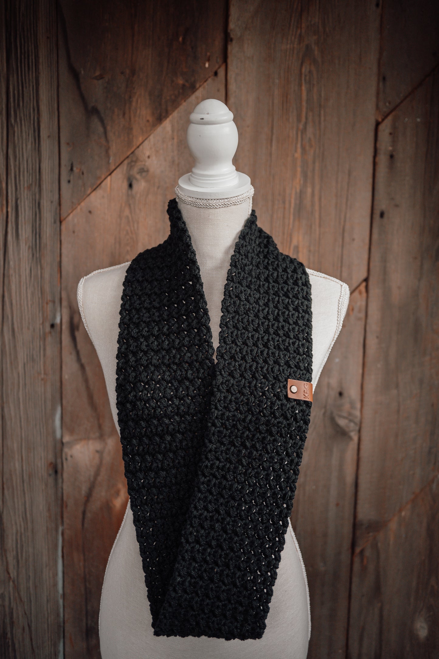 black-crocheted-infinity-scarf